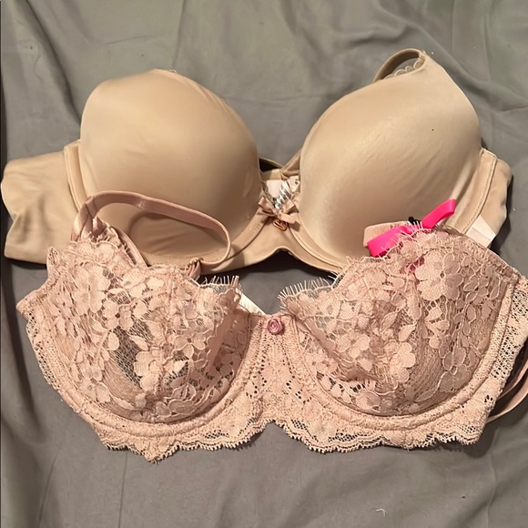 Victoria's Secret Other - VICTORIA’s SECRET Elegant Lace Push-Up Bra - Cream Lace. Bundle
